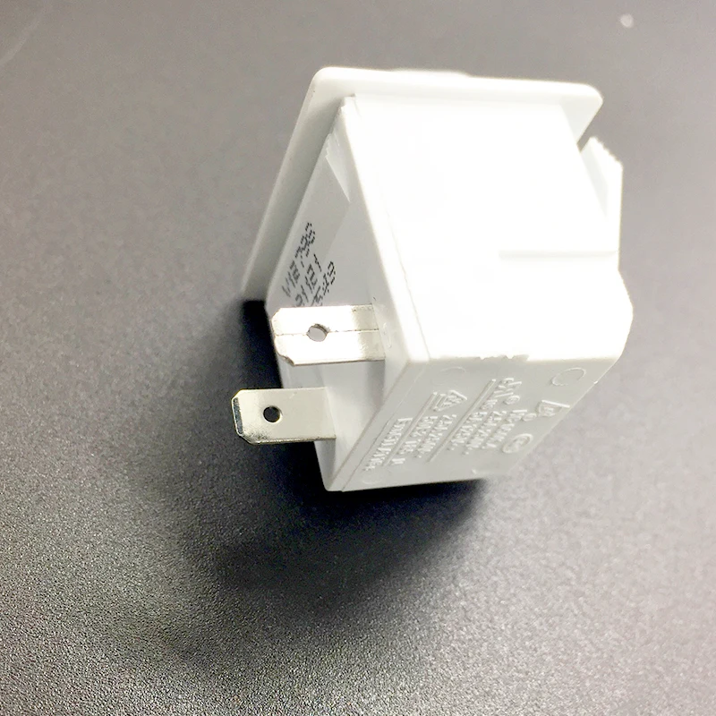 مناسب لمفتاح فتح باب ثلاجة هاي - مراجعة Light Switch وسعره